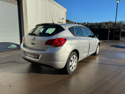 Vauxhall Astra Exclusive 1.4 2010
