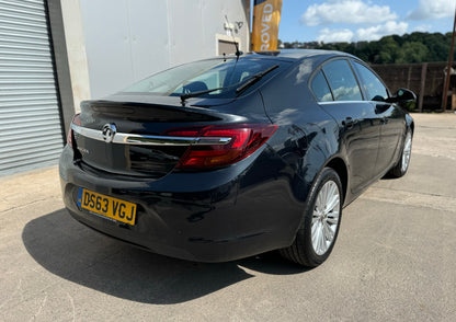 Vauxhall Insignia 1.8 Design 2013