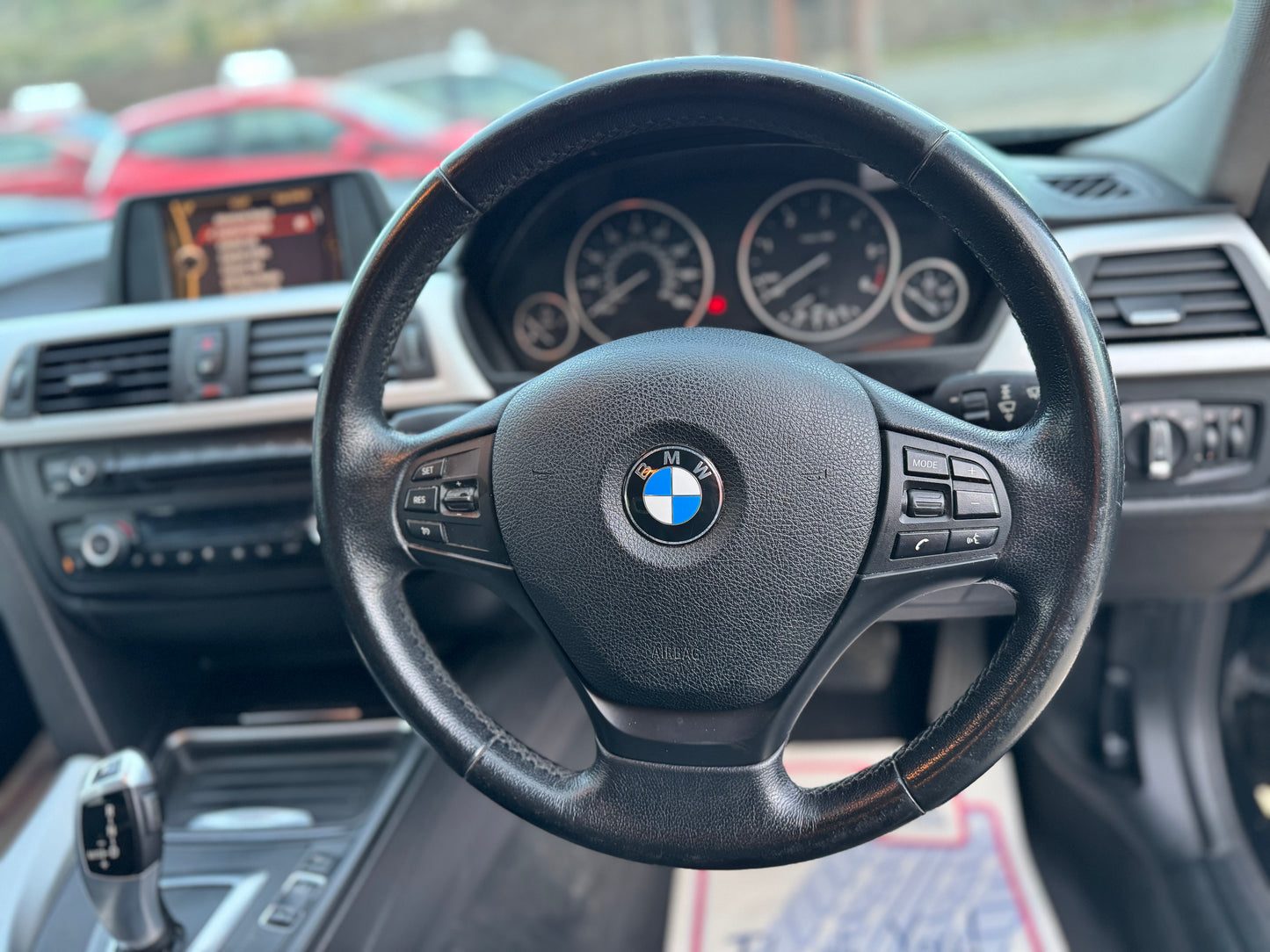 BMW 3 Series 2.0 318d SE Auto 2013