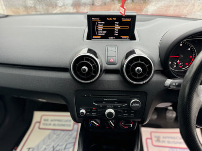 Audi A1 1.6 TDI S-line 2011