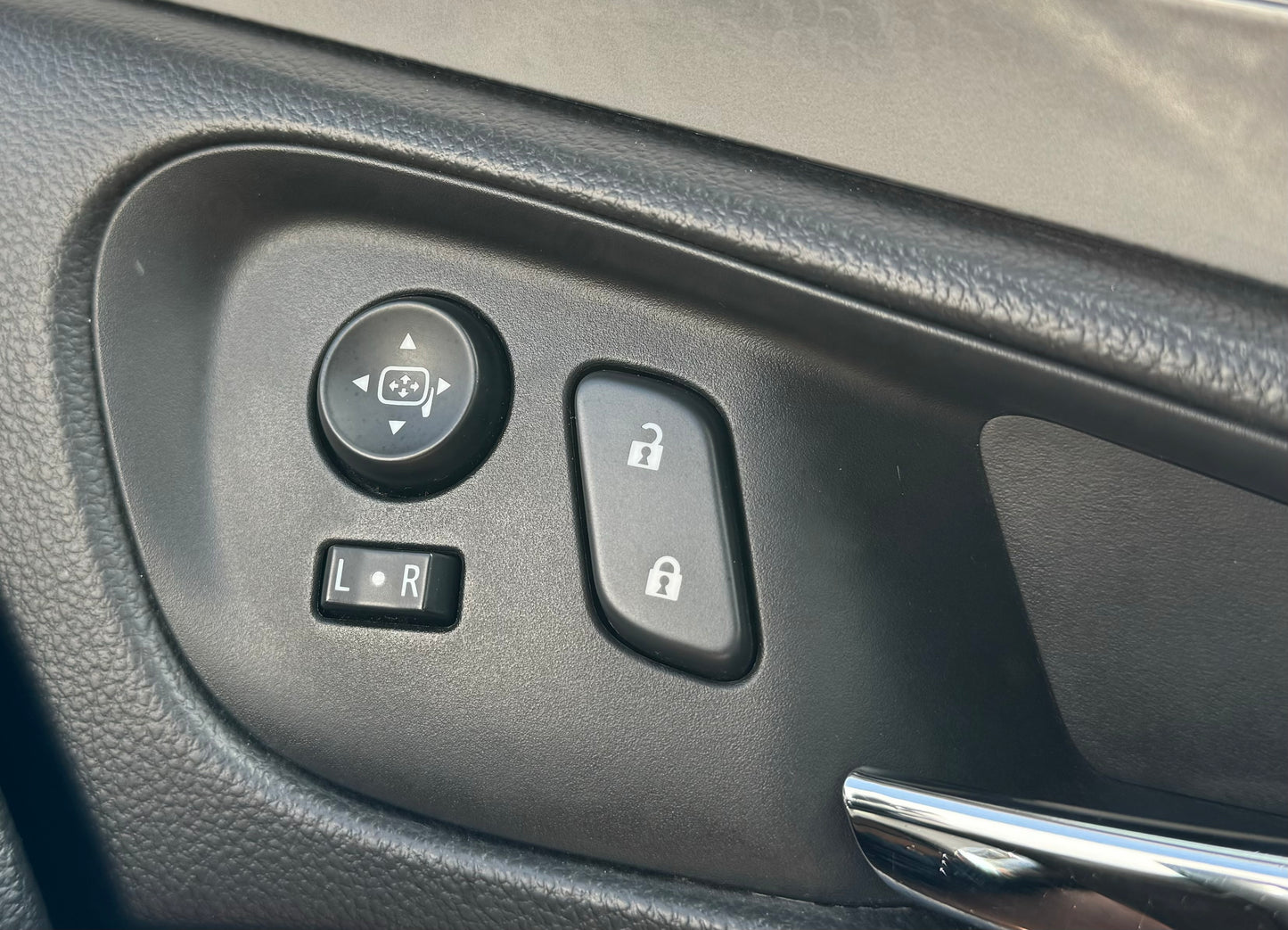 Vauxhall Insignia 1.8 Design 2013