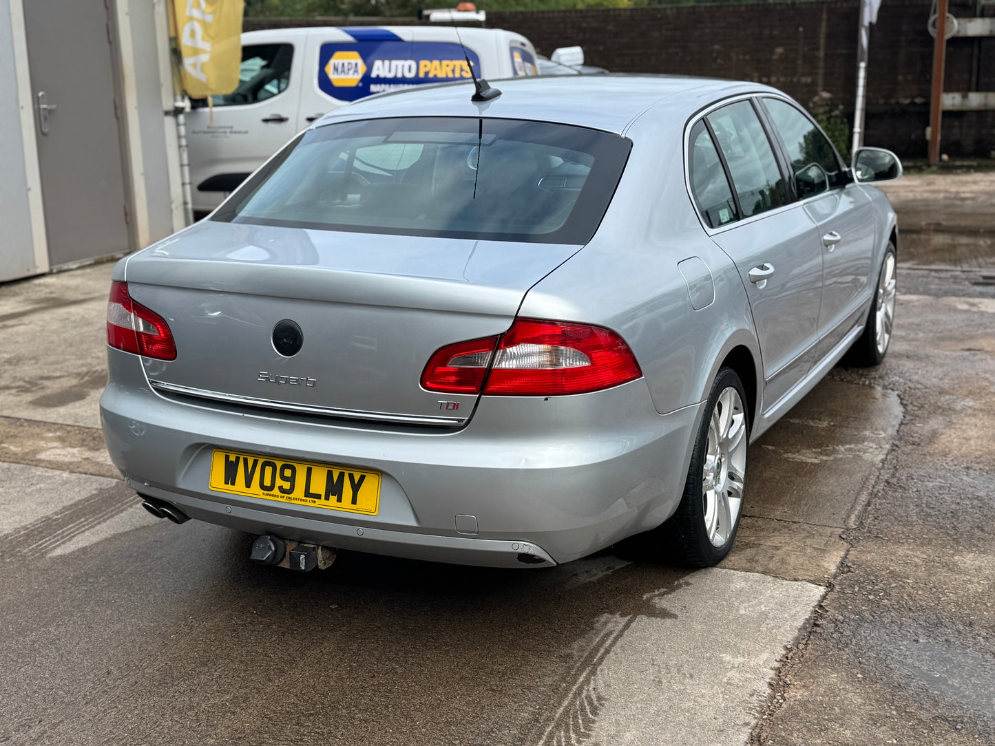 Skoda Superb 2.0 TDI Elegance DSG 2009