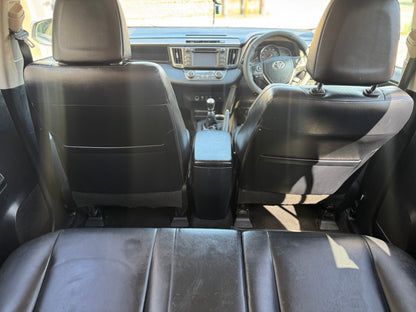 Toyota Rav4 2.0 D-4D Invincible 4WD 2014