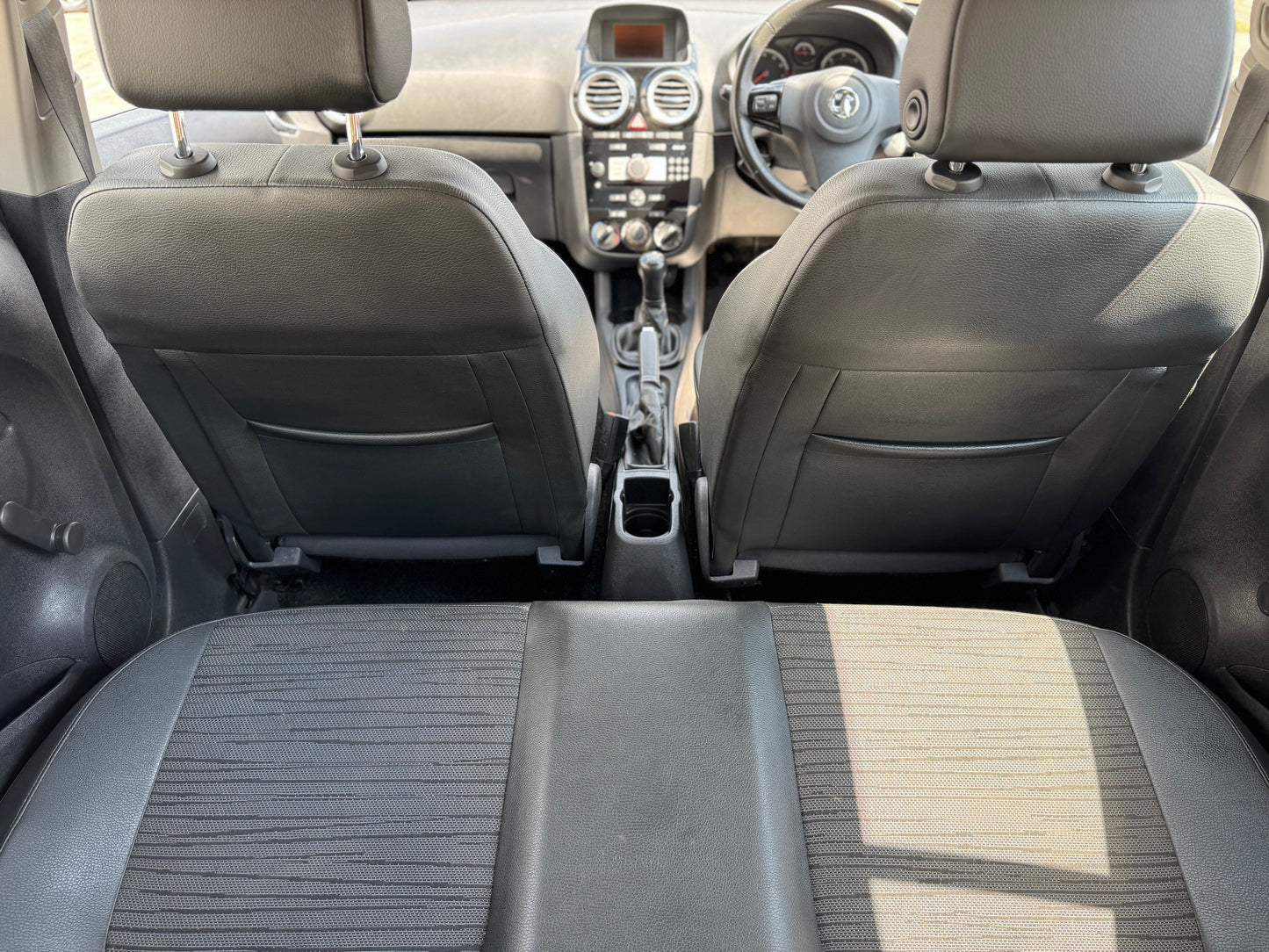 Vauxhall Corsa 1.4 26V Excite 2014