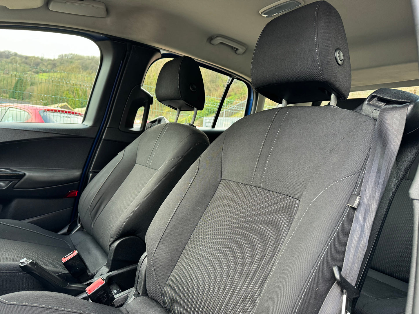 Ford b-maxx 1.4 Zetec 2013