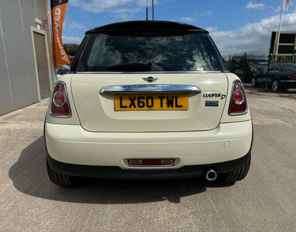 Mini Cooper 1.6 D Pepper white 2010