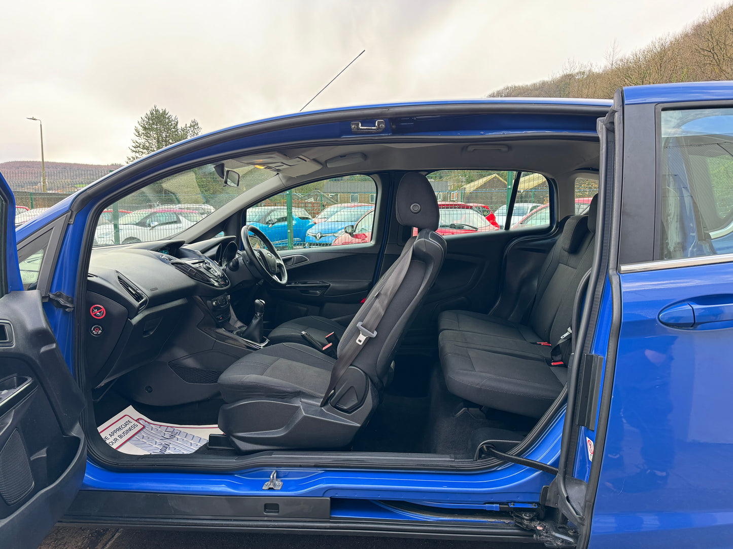 Ford b-maxx 1.4 Zetec 2013