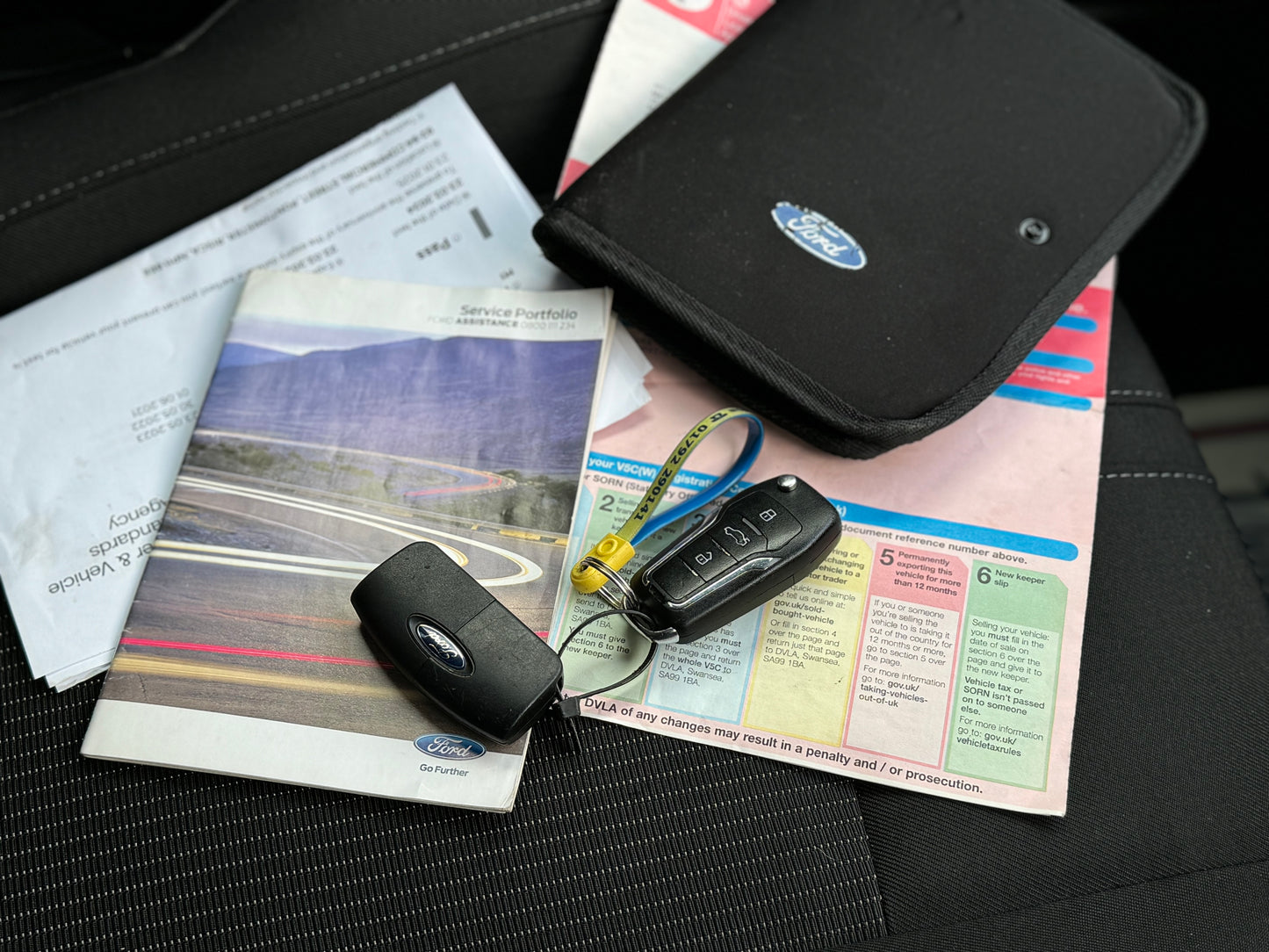 Ford b-maxx 1.4 Zetec 2013