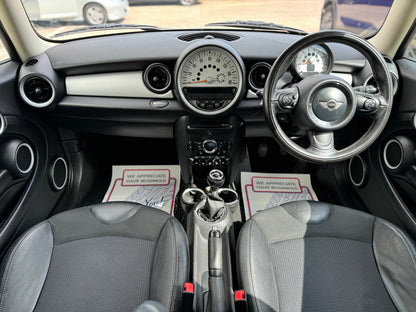 Mini Cooper 1.6 D Pepper white 2010