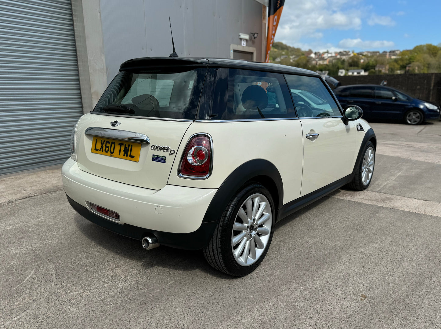Mini Cooper 1.6 D Pepper white 2010