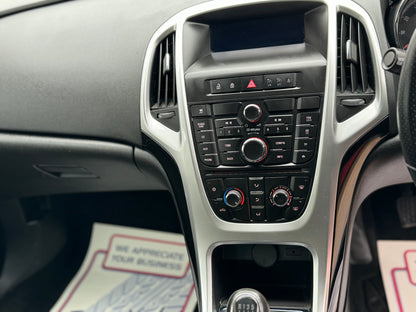 Vauxhall Astra 1.6 SRi 2014