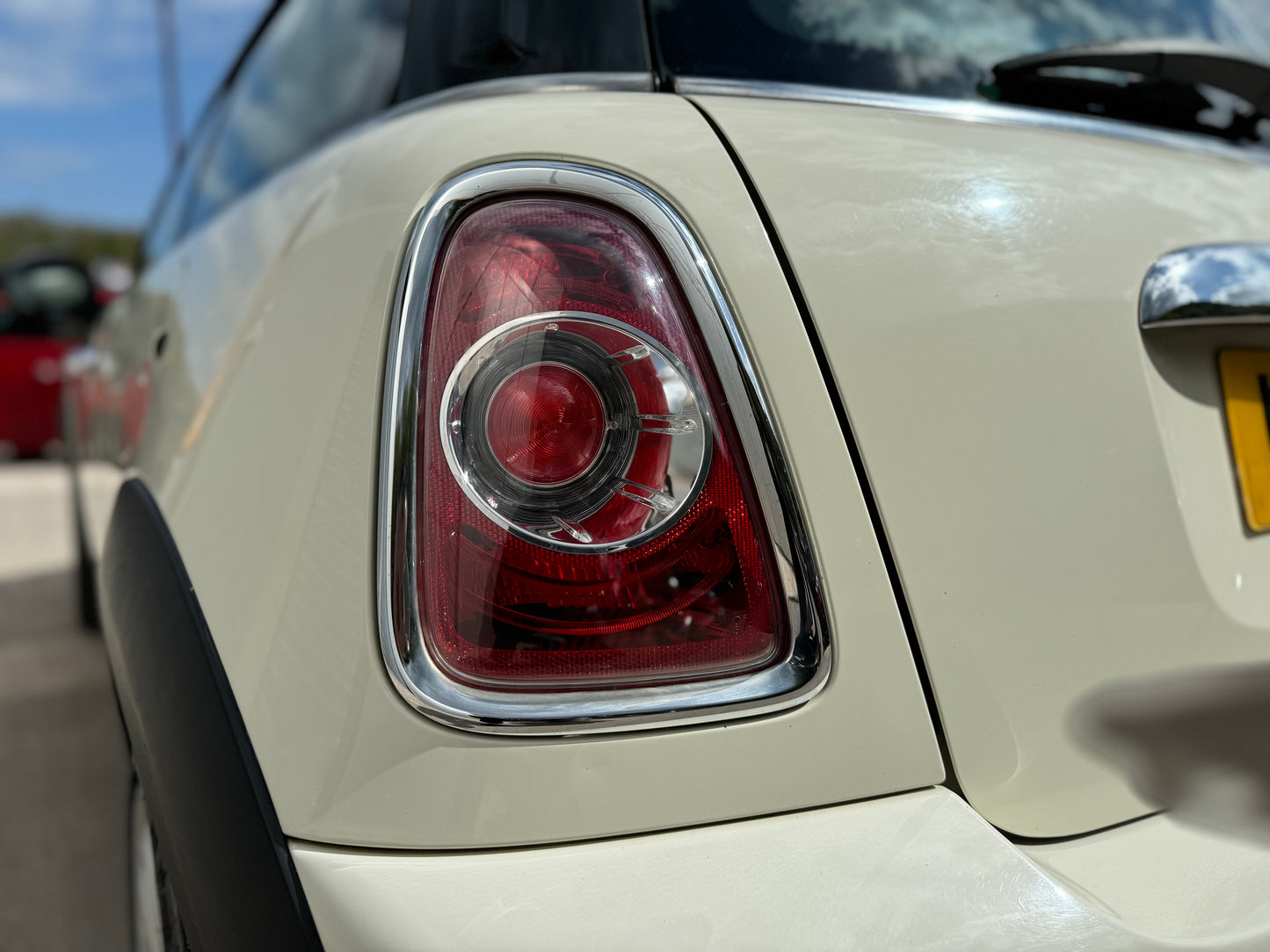 Mini Cooper 1.6 D Pepper white 2010