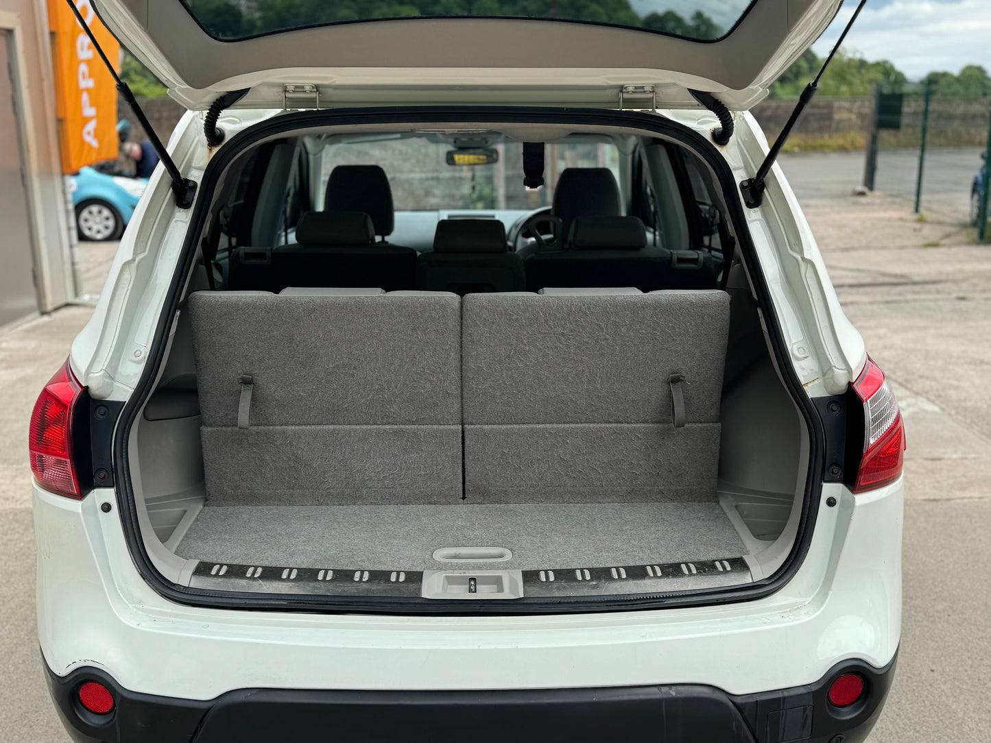 Nissan Qashqai+2 1.5 dci 2010