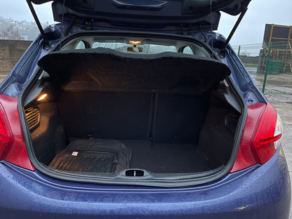 Peugeot 208 PureTech Active 1.0 vti 2014