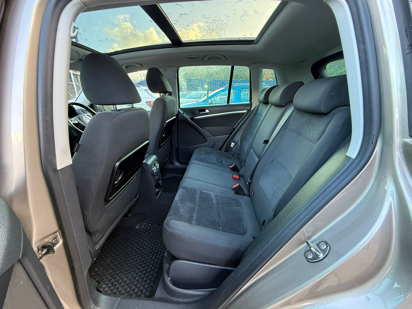 Volkswagen Tiguan 2.0 TDI BlueMotion Tech SE 4WD 2013