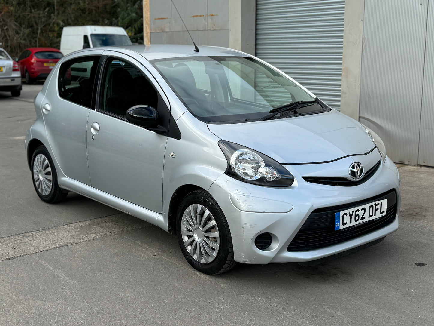Toyota AYGO 1.0 VVT-i Ice 2012