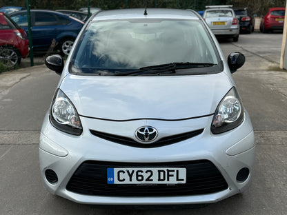 Toyota AYGO 1.0 VVT-i Ice 2012