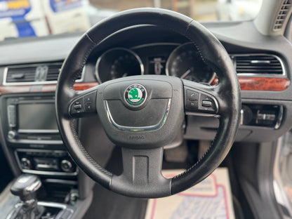 Skoda Superb 2.0 TDI Elegance DSG 2009