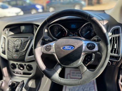 Ford Focus 1.6 Zetec 2012