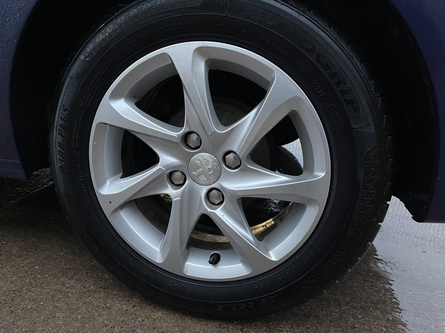 Peugeot 208 PureTech Active 1.0 vti 2014