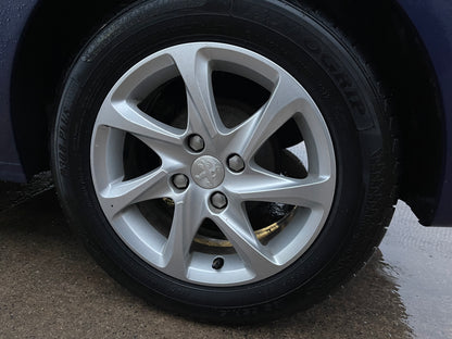 Peugeot 208 PureTech Active 1.0 vti 2014