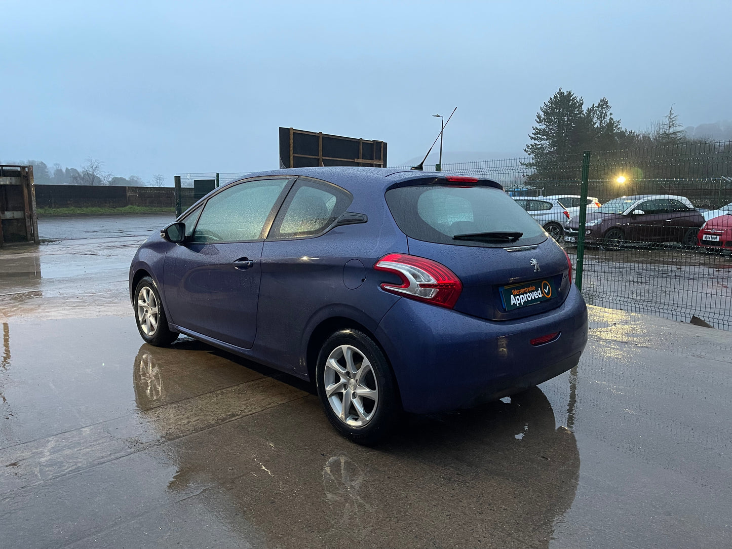 Peugeot 208 PureTech Active 1.0 vti 2014