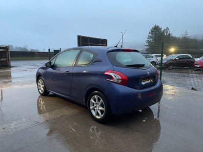Peugeot 208 PureTech Active 1.0 vti 2014