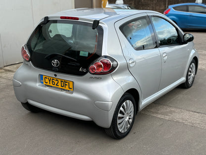 Toyota AYGO 1.0 VVT-i Ice 2012