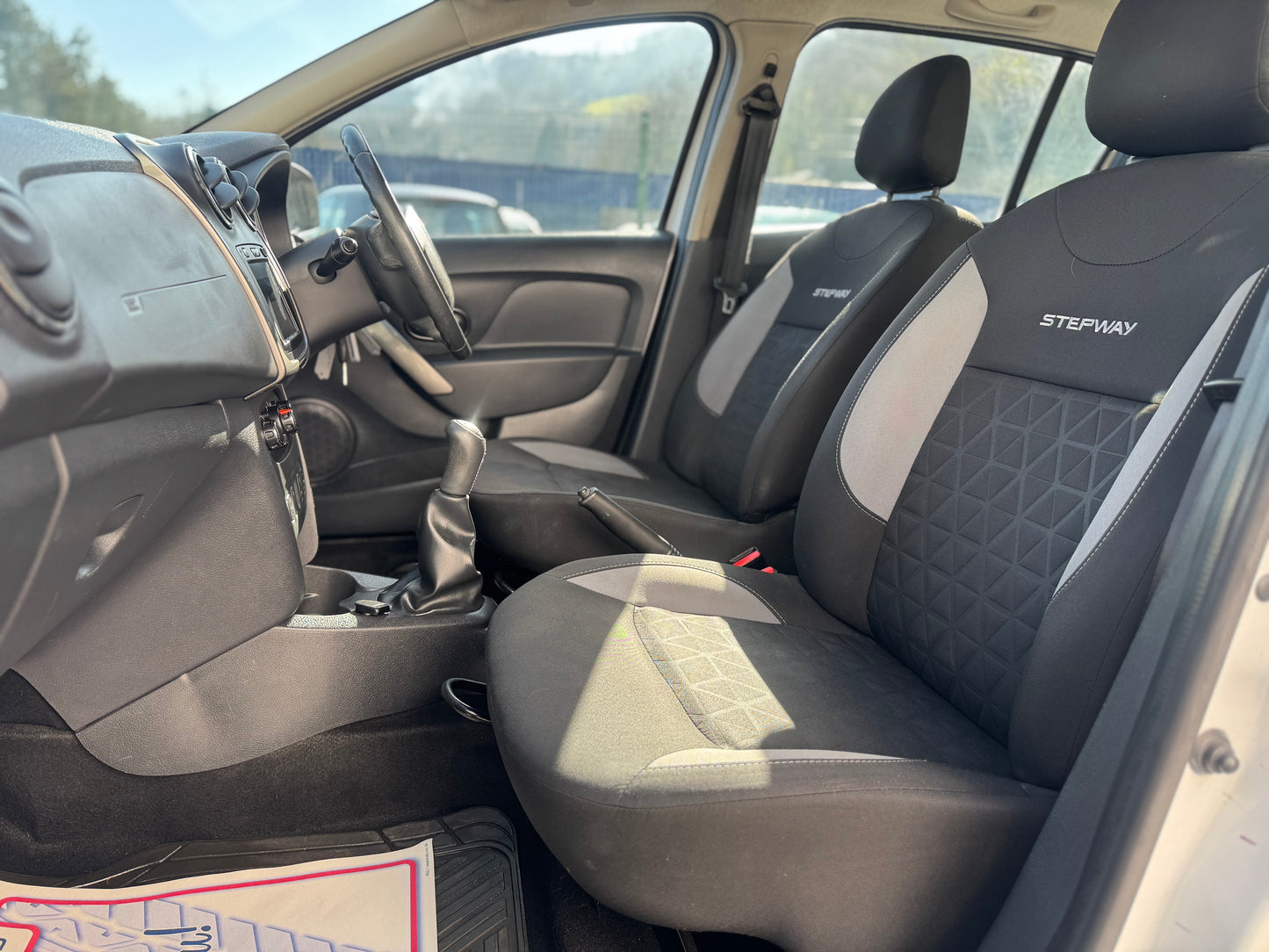 Dacia Sandero Stepway 0.9 TCe Laureate 2014