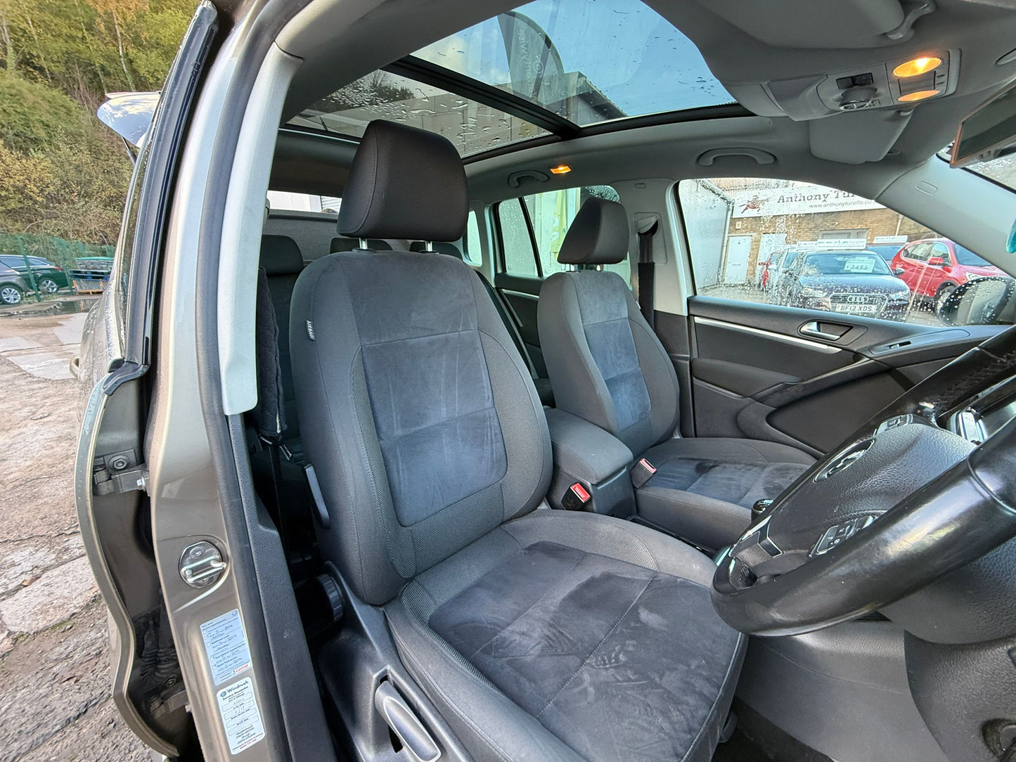 Volkswagen Tiguan 2.0 TDI BlueMotion Tech SE 4WD 2013