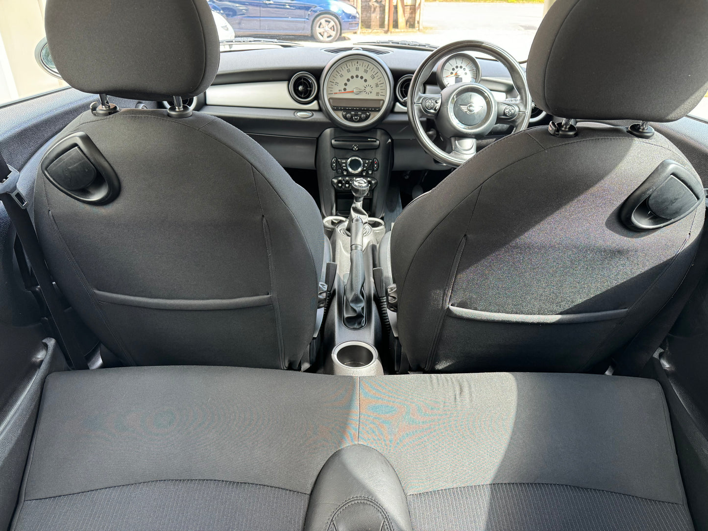 Mini Cooper 1.6 D Pepper white 2010