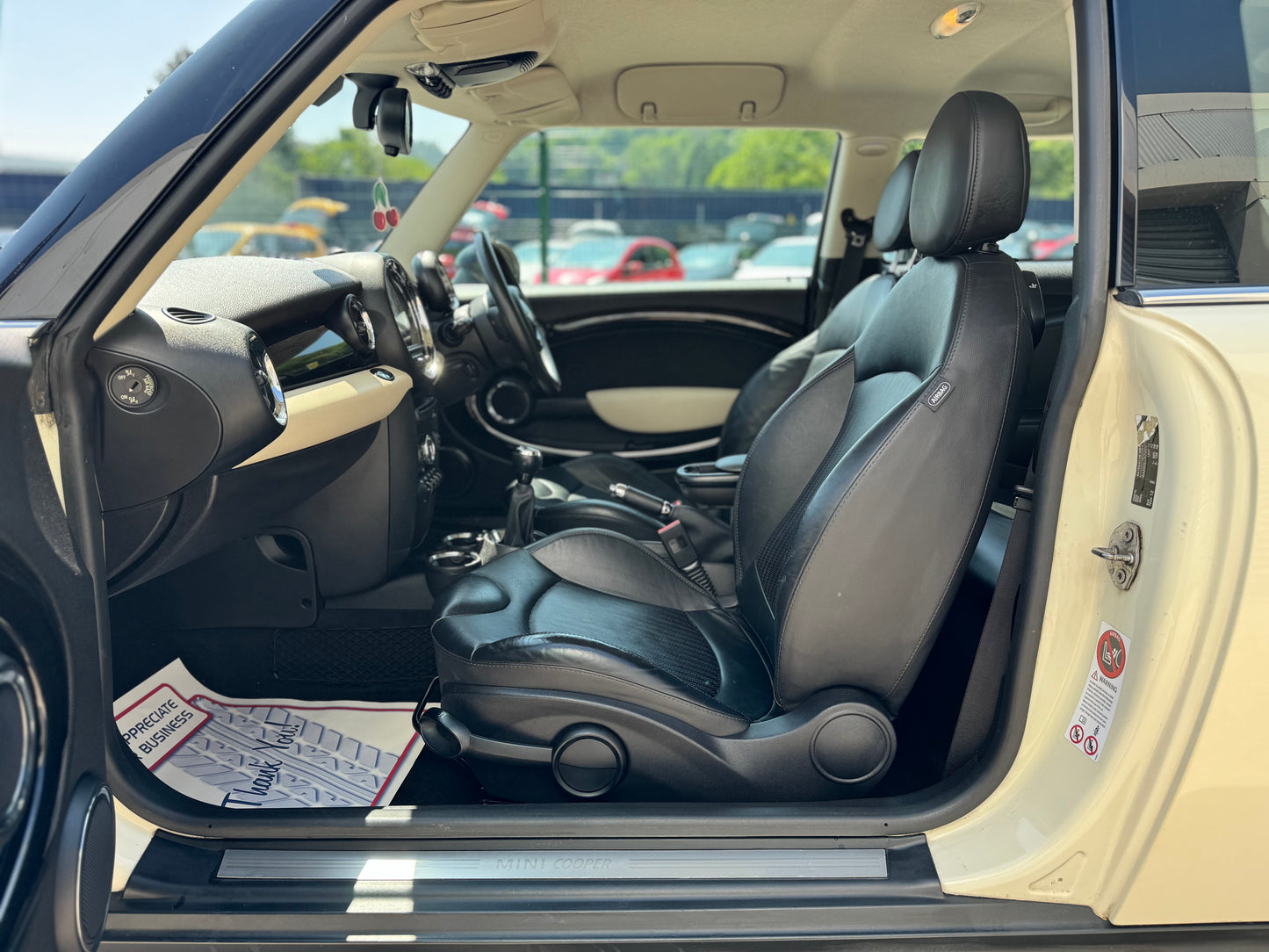 Mini Cooper 1.6 2012