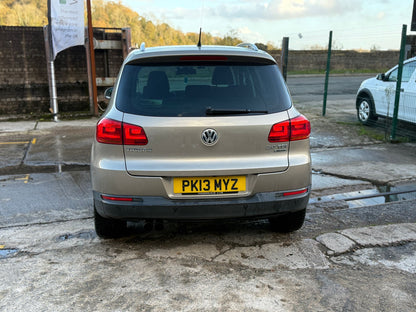 Volkswagen Tiguan 2.0 TDI BlueMotion Tech SE 4WD 2013