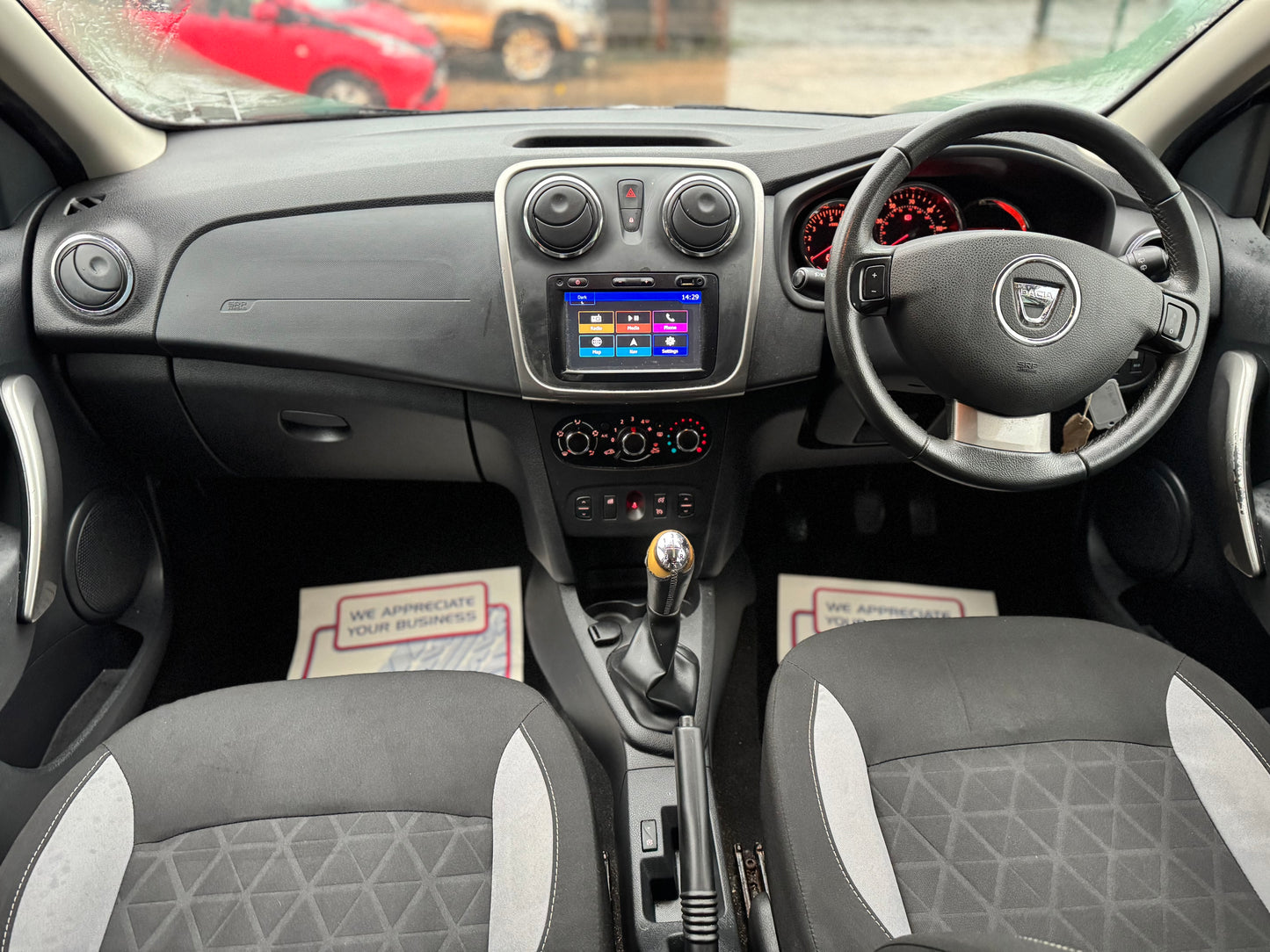 Dacia Sandero Stepway 0.9 TCe Laureate 2016