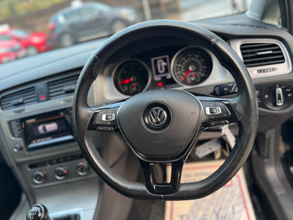 Volkswagen Golf 1.6 TDI BlueMotion Tech SE 2015