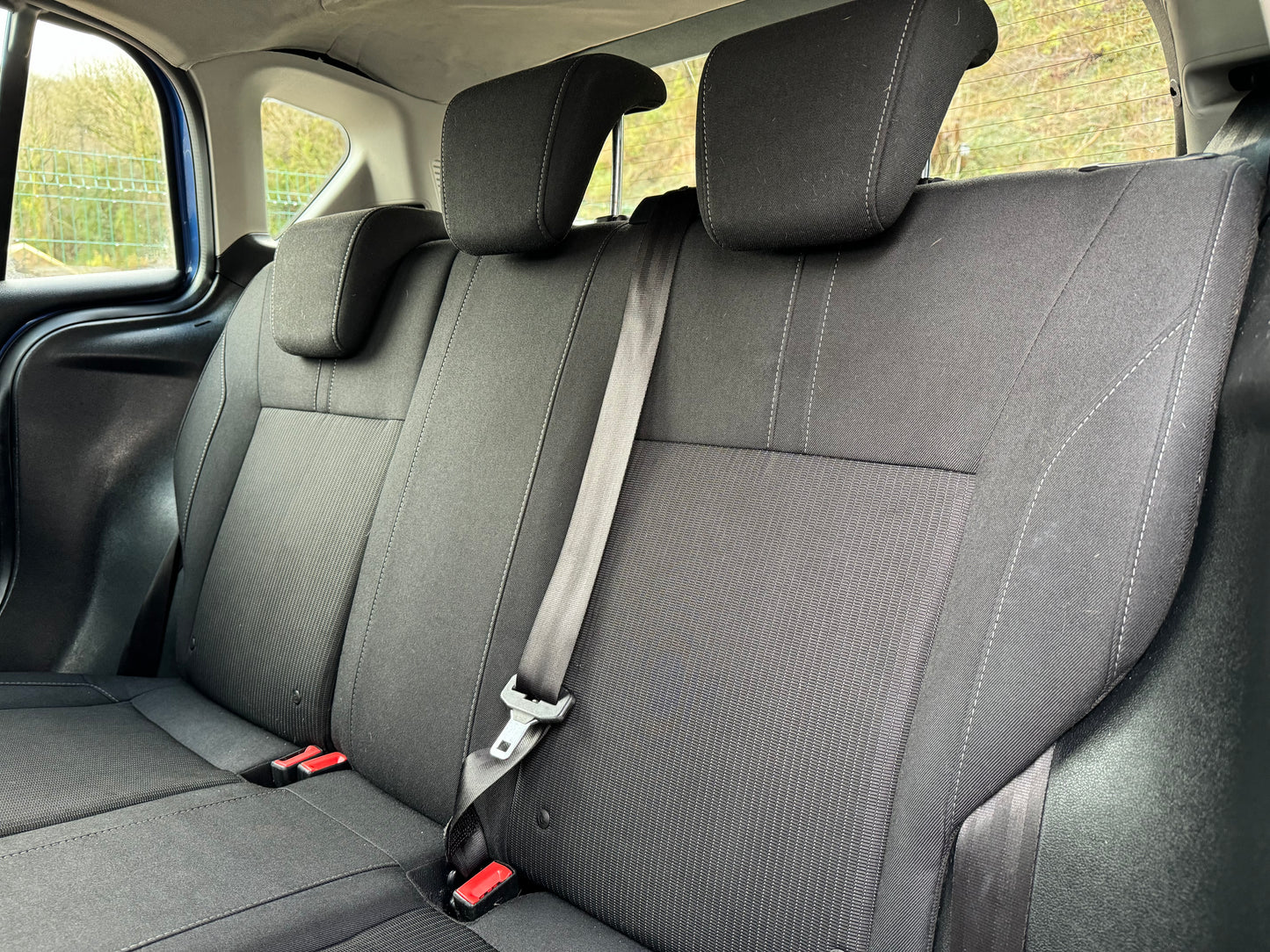 Ford b-maxx 1.4 Zetec 2013