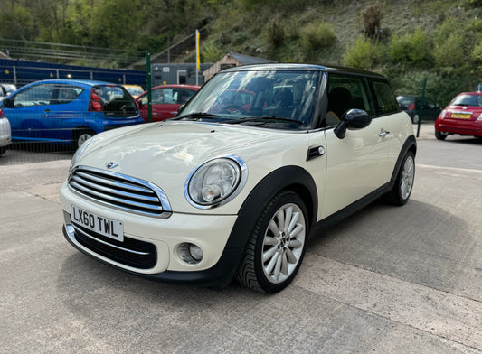 Mini Cooper 1.6 D Pepper white 2010