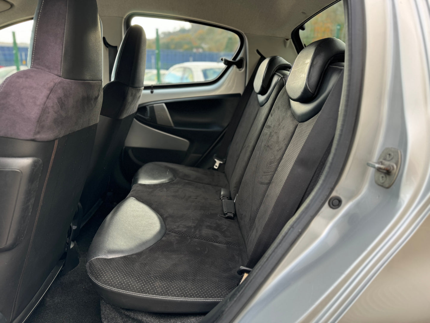 Toyota AYGO 1.0 VVT-i Ice 2012