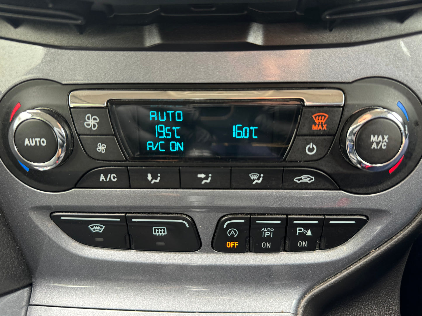 Ford Focus 1.0 E/B Titanium X 2013