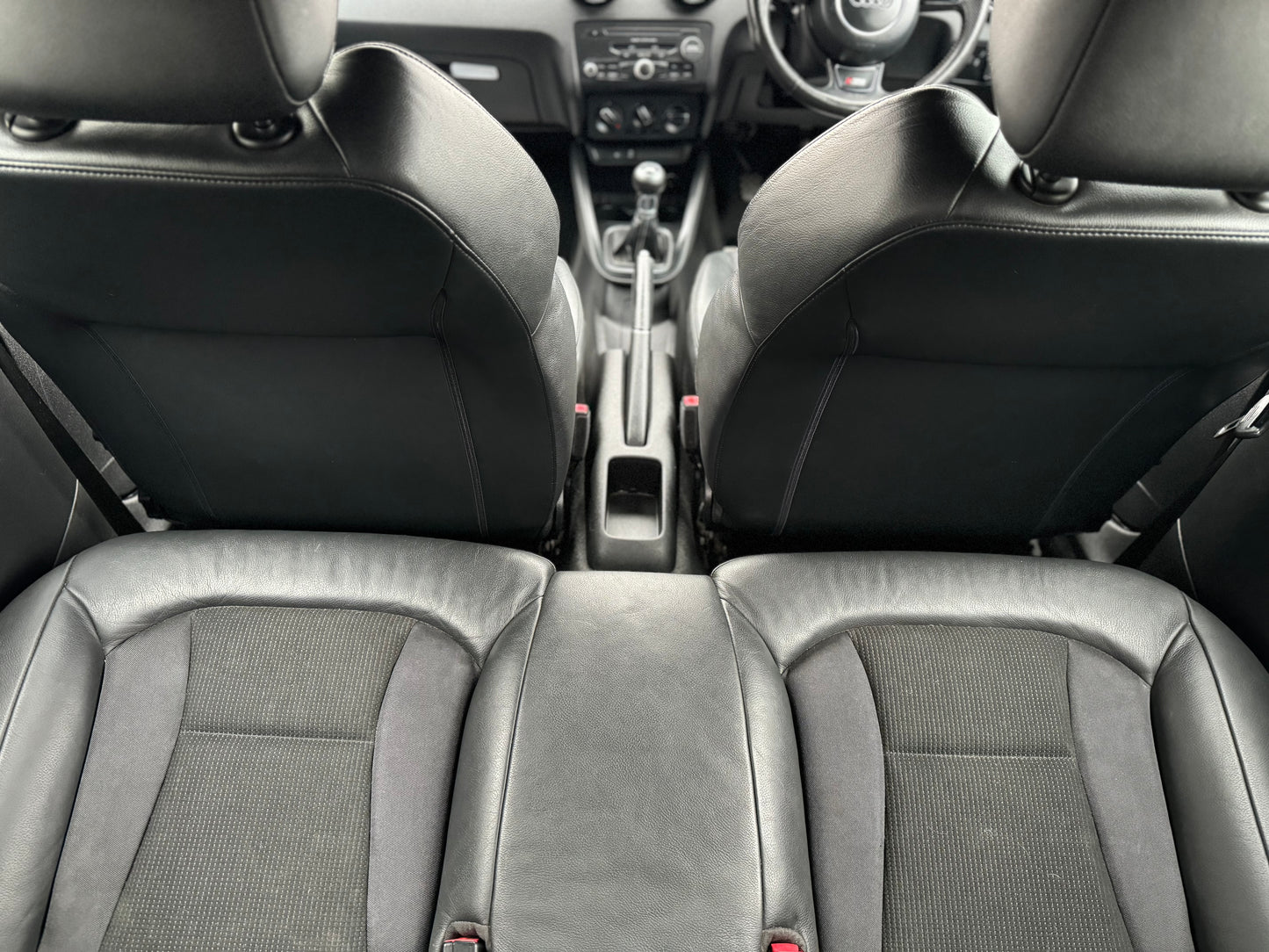 Audi A1 1.6 TDI S-line 2011