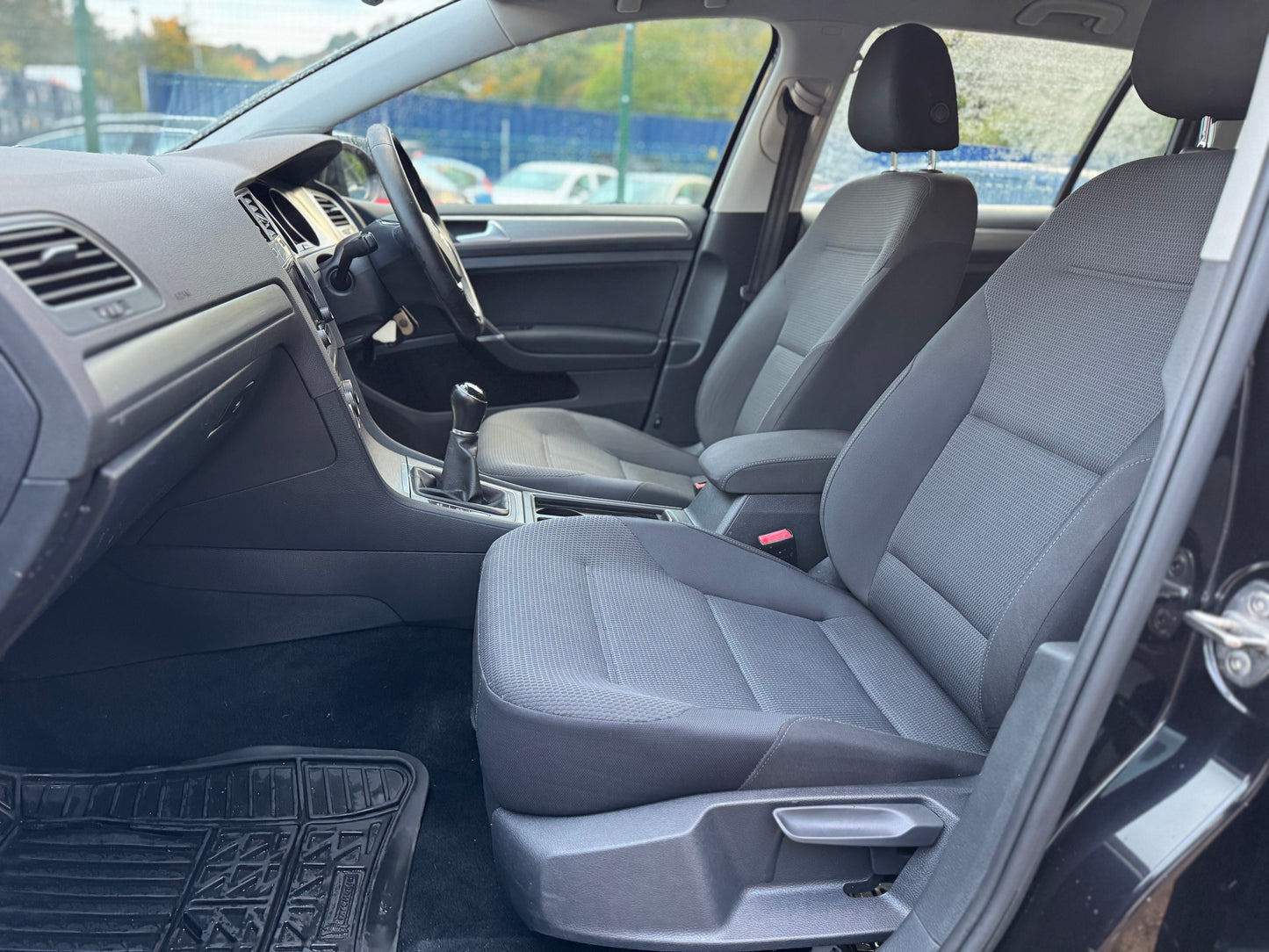 Volkswagen Golf 1.6 TDI BlueMotion Tech SE 2015