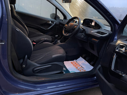 Peugeot 208 PureTech Active 1.0 vti 2014