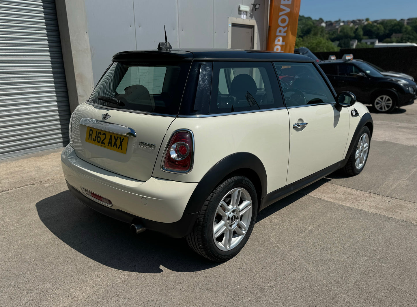 Mini Cooper 1.6 2012