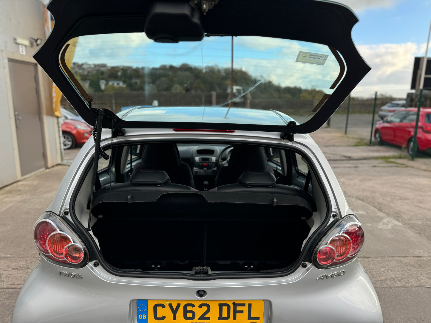 Toyota AYGO 1.0 VVT-i Ice 2012